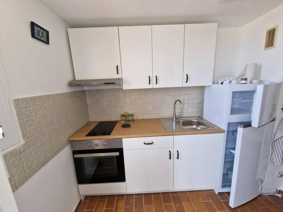 Une Parenthese Au Frioul Marseille Luaran gambar
